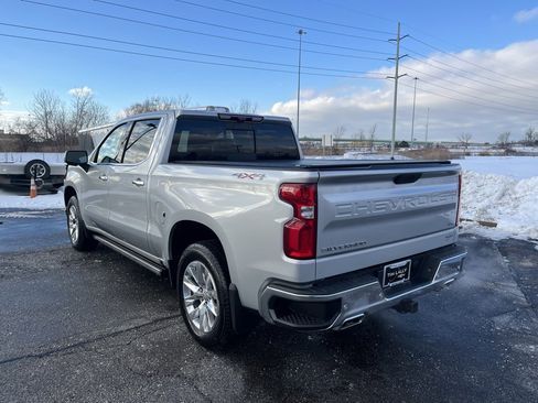 Used 2021 Chevrolet Silverado 1500 LTZ w/ Technology Package image 5