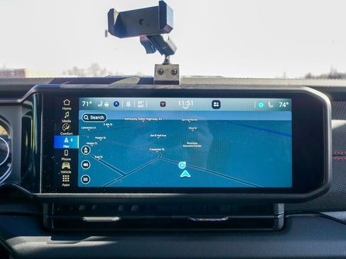 Used 2024 Jeep Wrangler Unlimited Rubicon image 24