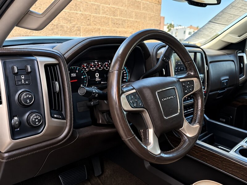 Used 2017 GMC Sierra 2500 Denali w/ Duramax Plus Package AWD/4WD image 12