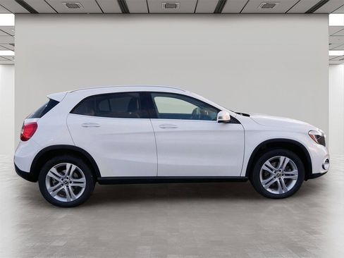 Used 2020 Mercedes-Benz GLA 250 4MATIC image 6
