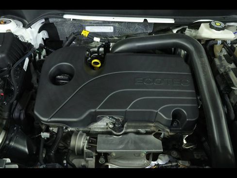 Used 2024 Chevrolet Equinox LT FWD image 22