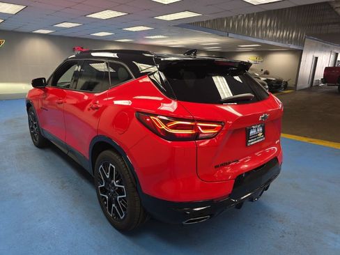 Certified 2023 Chevrolet Blazer RS w/ Enhanced Convenience Package AWD/4WD image 9