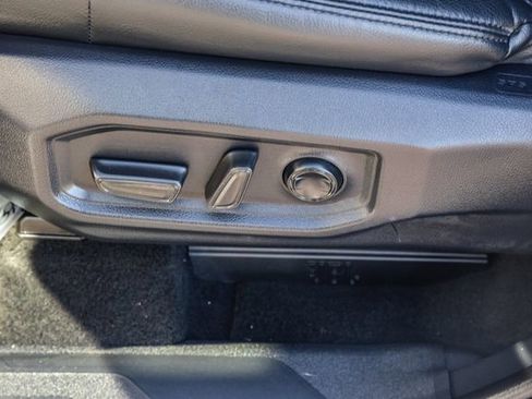 Used 2022 Toyota Tundra Limited image 22