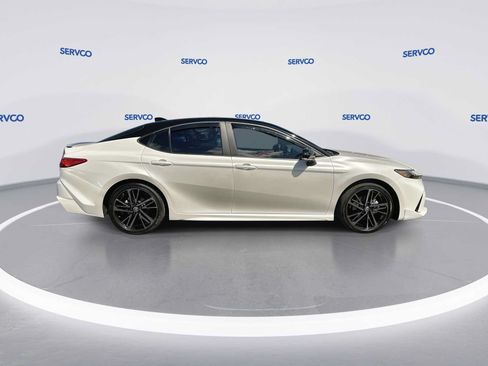 Used 2025 Toyota Camry XSE FWD image 9