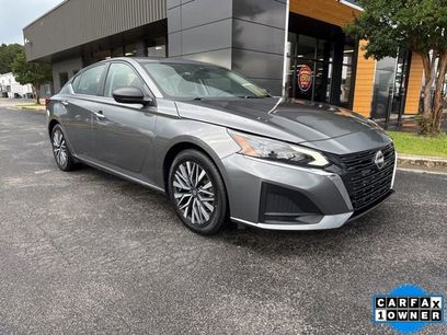 Used 2024 Nissan Altima 2.5 SV