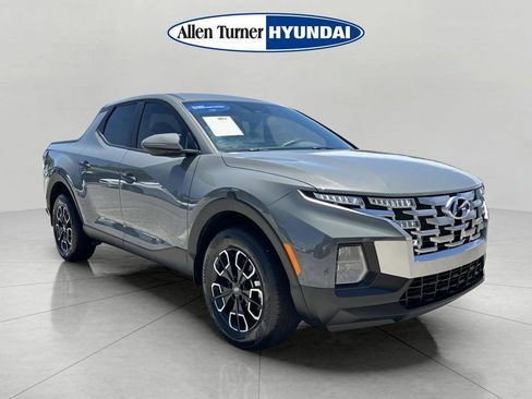 Certified 2024 Hyundai Santa Cruz SEL FWD image 2