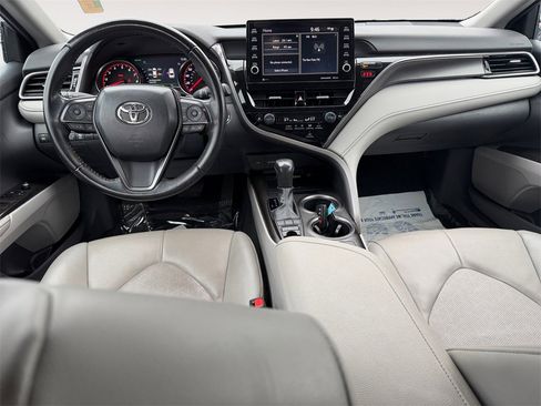 Used 2023 Toyota Camry XSE image 10