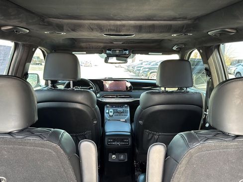 Used 2022 Hyundai Palisade Calligraphy w/ Winter Package image 5