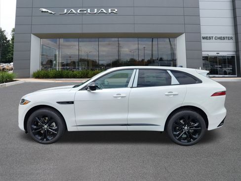 New 2026 Jaguar F-PACE R-Dynamic S image 3