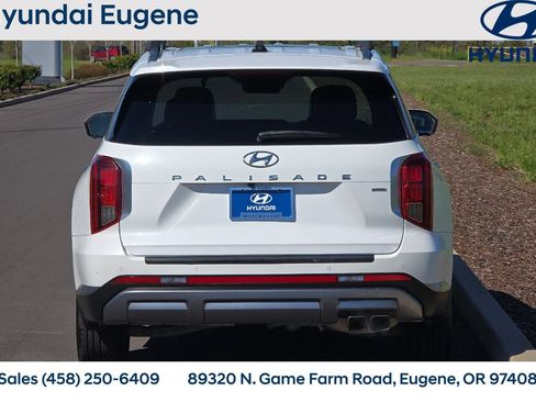 Used 2024 Hyundai Palisade Limited AWD/4WD image 4