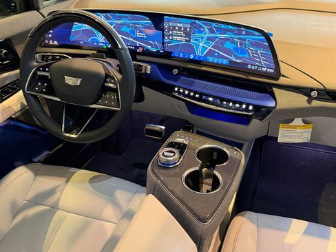 New 2026 Cadillac Optiq Sport 1 AWD/4WD image 4