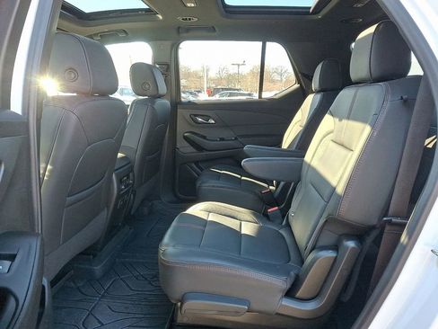 Certified 2023 Chevrolet Traverse RS w/ LPO, Floor Liner Package image 10