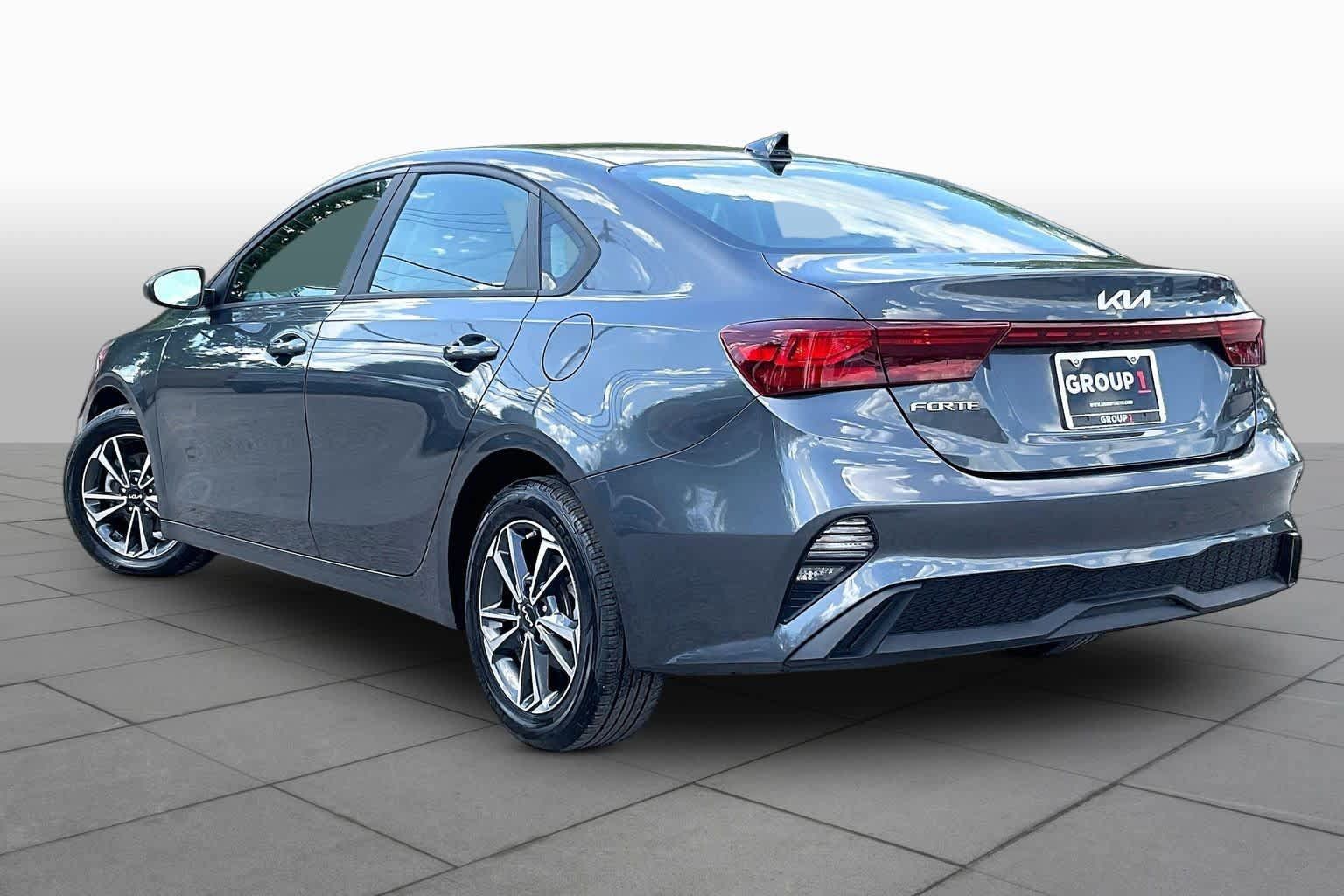 Used 2024 Kia Forte LXS FWD image 12