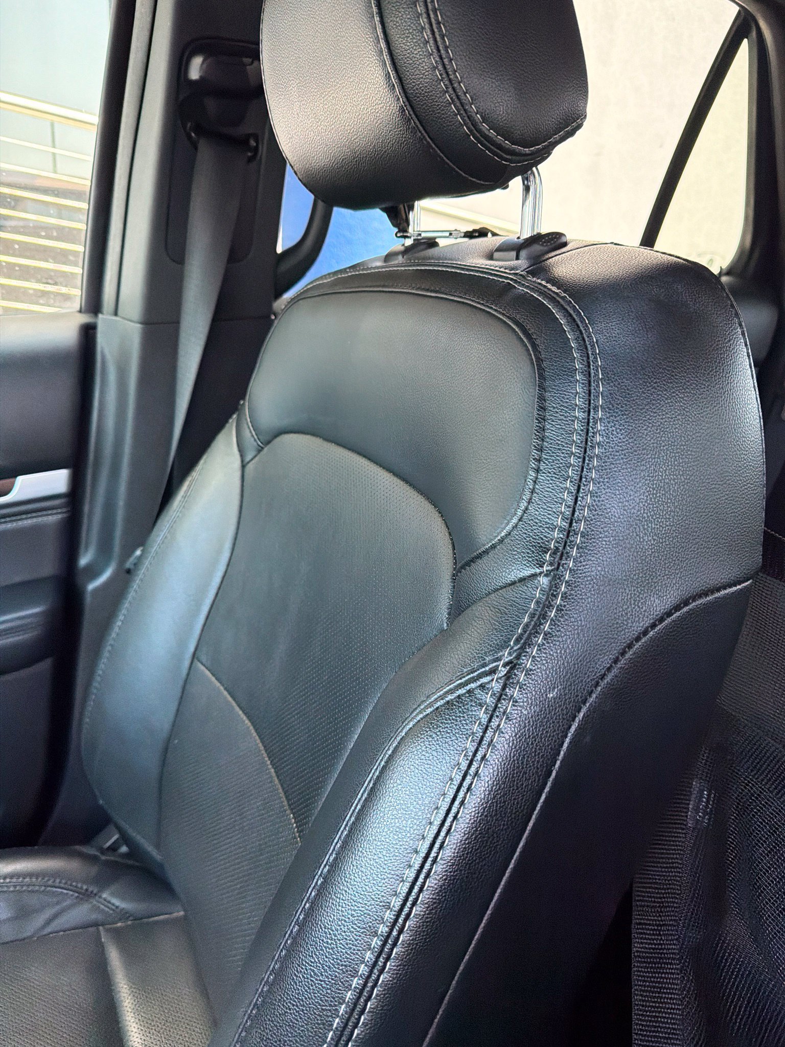 Used 2017 Ford Explorer Limited AWD/4WD image 8
