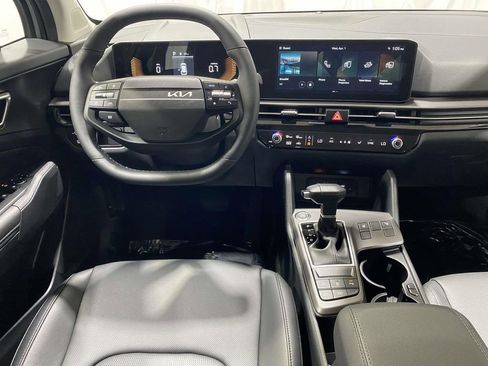 New 2026 Kia Sportage EX FWD image 11