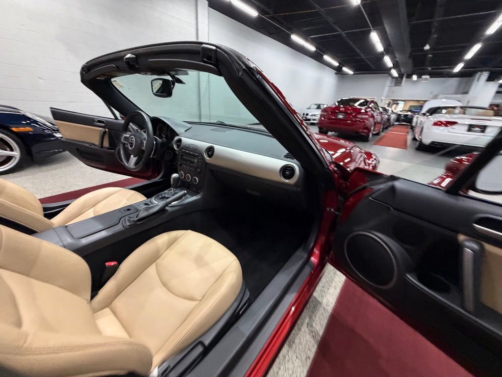 Used 2012 MAZDA MX-5 Miata Grand Touring w/ Premium Pkg RWD image 29