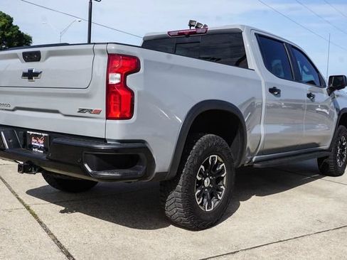 Used 2024 Chevrolet Silverado 1500 ZR2 AWD/4WD image 4