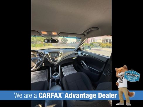 Used 2017 Hyundai Veloster FWD image 24