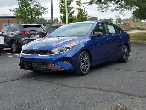 Used 2024 Kia Forte GT-Line FWD image 2
