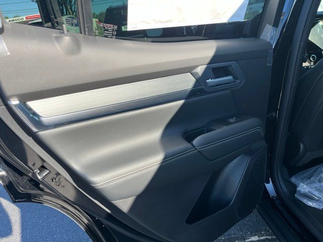 New 2027 GMC Terrain Elevation w/ Elevation Premium Package FWD image 10