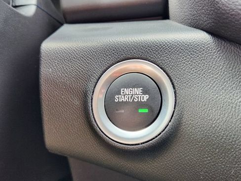 Certified 2024 GMC Terrain SLT FWD image 17