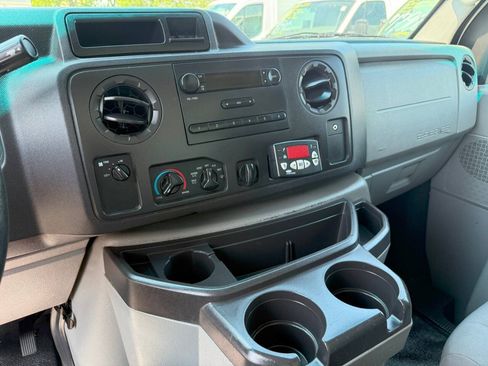 Used 2015 Ford E-350 and Econoline 350 Super Duty w/ Power Windows & Locks Group RWD image 17