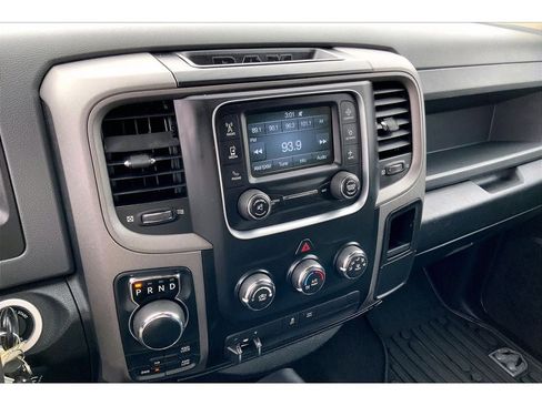 Used 2018 RAM 1500 Express w/ Express Value Package AWD/4WD image 7