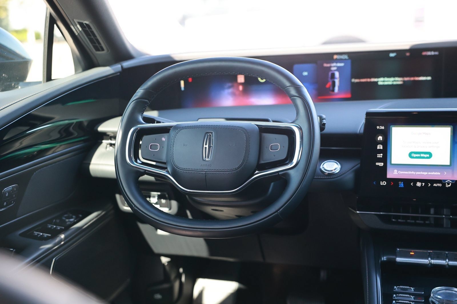 Used 2024 Lincoln Nautilus Premier w/ Jet Appearance Package AWD/4WD image 31