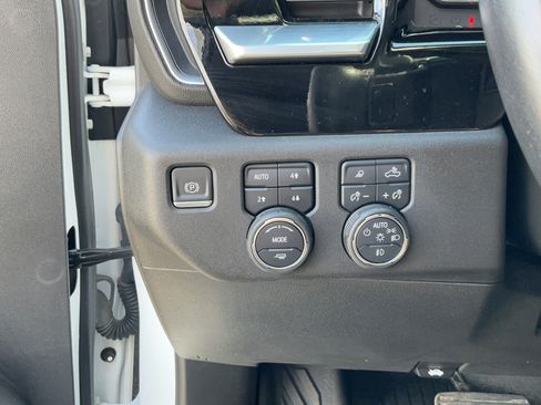 Certified 2022 Chevrolet Silverado 1500 RST w/ All Star Edition Plus AWD/4WD image 34