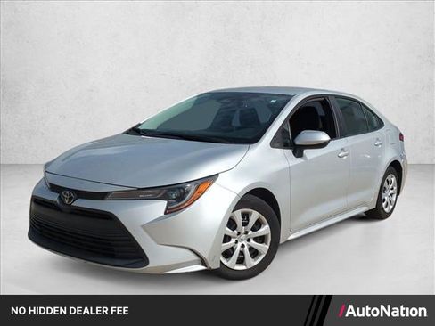 Used 2024 Toyota Corolla LE FWD image 1