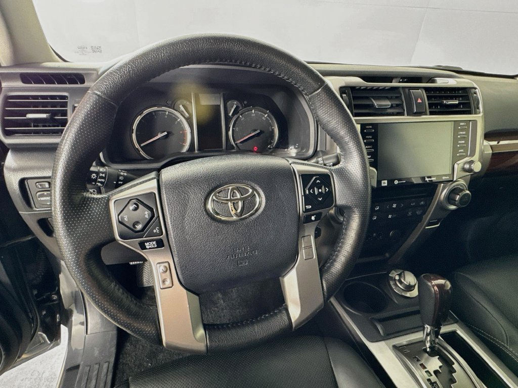 Used 2024 Toyota 4Runner Limited AWD/4WD image 11