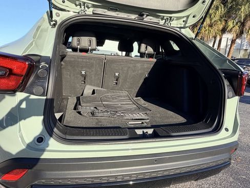 Certified 2024 Chevrolet Trax RS w/ Sunroof Package image 11