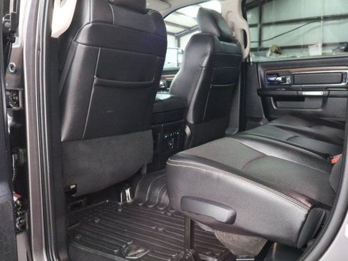 Used 2016 RAM 2500 Laramie w/ Convenience Group RWD image 51