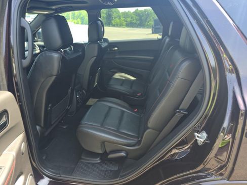 Used 2025 Dodge Durango GT AWD/4WD image 3