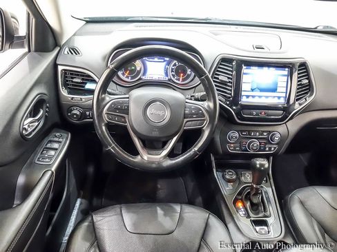 Used 2019 Jeep Cherokee Limited AWD/4WD image 17