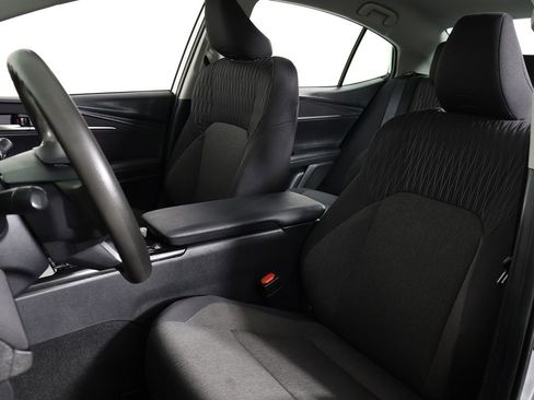 Used 2025 Toyota Camry LE FWD image 26