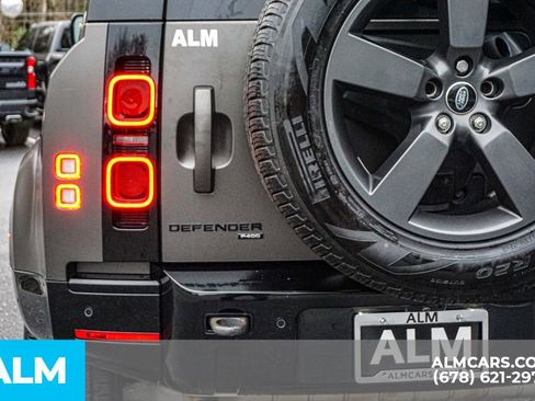 Used 2023 Land Rover Defender 110 X-Dynamic SE image 13