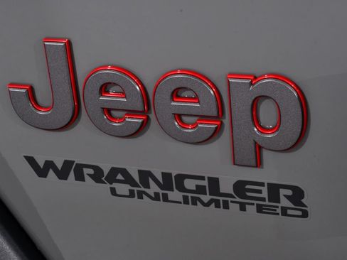 Used 2021 Jeep Wrangler Unlimited Rubicon AWD/4WD image 21