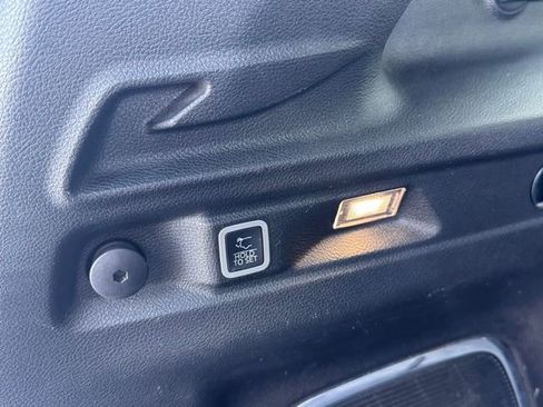 Used 2021 Jeep Grand Cherokee L Limited image 36