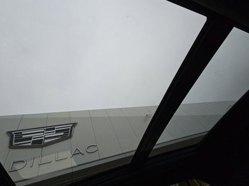 Used 2019 Cadillac XT4 Sport image 30