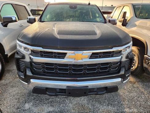 Used 2022 Chevrolet Silverado 1500 LT w/ Texas Edition Plus RWD image 2