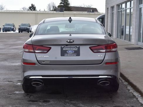 Used 2019 Kia Optima EX image 5