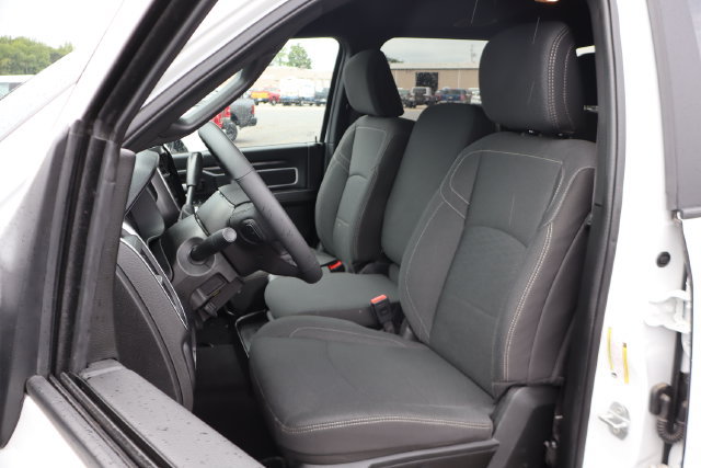 Used 2025 RAM 2500 Big Horn AWD/4WD image 30
