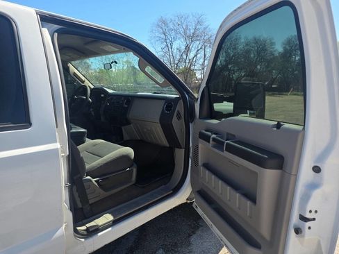 Used 2009 Ford F250 Lariat image 13