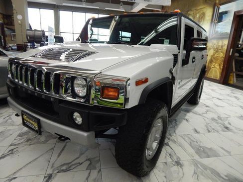 Used 2009 HUMMER H2 image 9