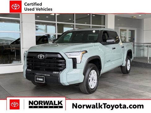 Used 2026 Toyota Tundra SR5 w/ SR5 Convenience Package AWD/4WD image 1