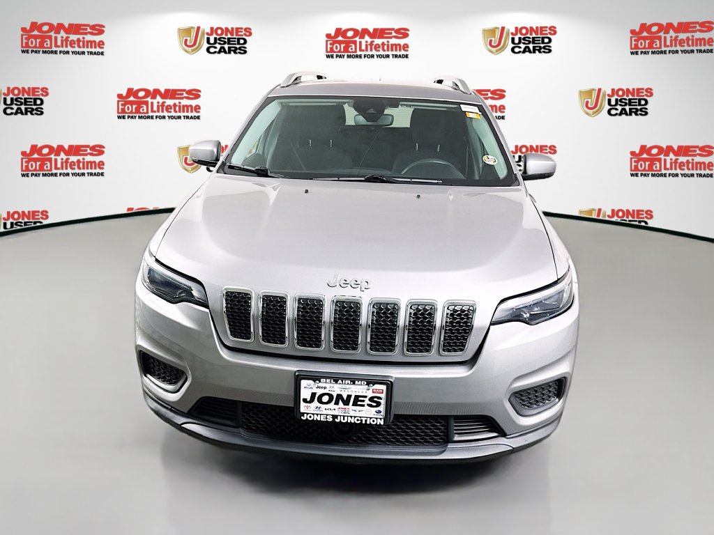 Used 2021 Jeep Cherokee Latitude FWD image 11