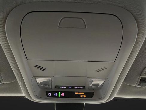 Used 2022 GMC Terrain SLE w/ Driver Convenience Package image 24