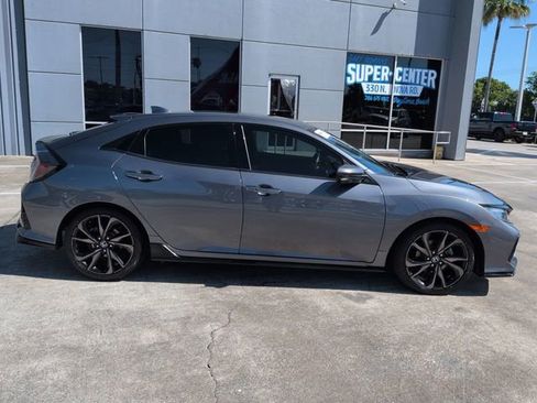 Used 2018 Honda Civic Sport Touring image 3