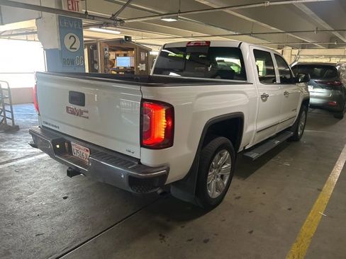 Used 2018 GMC Sierra 1500 SLT image 2